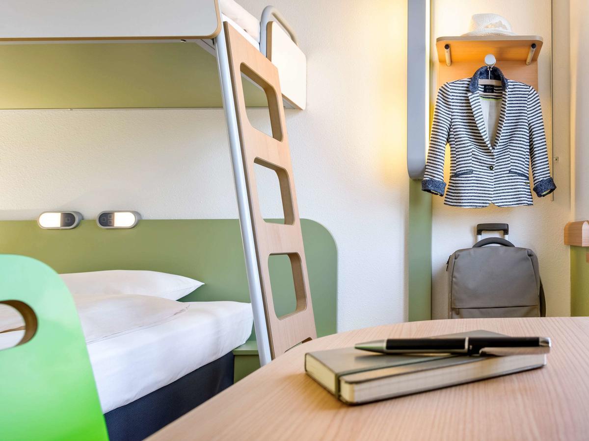 Ibis Budget Ajaccio Bagian luar foto